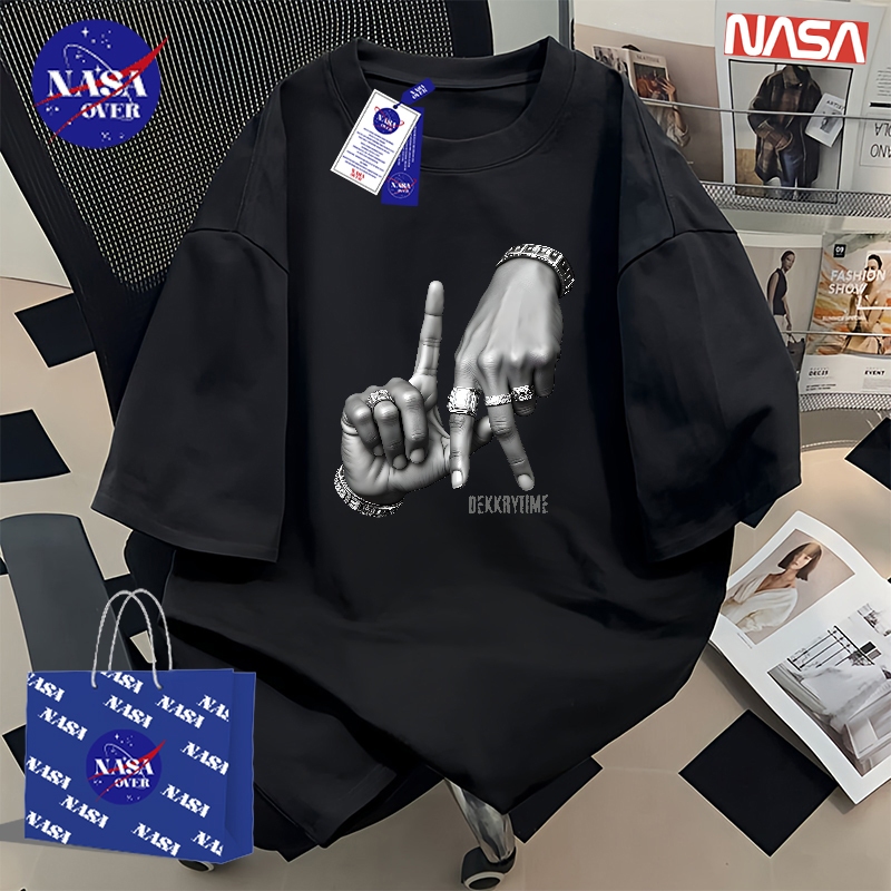 【ของพร้อมส่ง ส่งใน 24 ชั่วโมง】🔥NASA ยูนิเซ็กส์ ฤดูร้อน แขนสั้น cool สตรีท ลายโคลสอัพมือ✋ ทรงใหญ่ คอกลม เสื้อคอตตอน YG1615