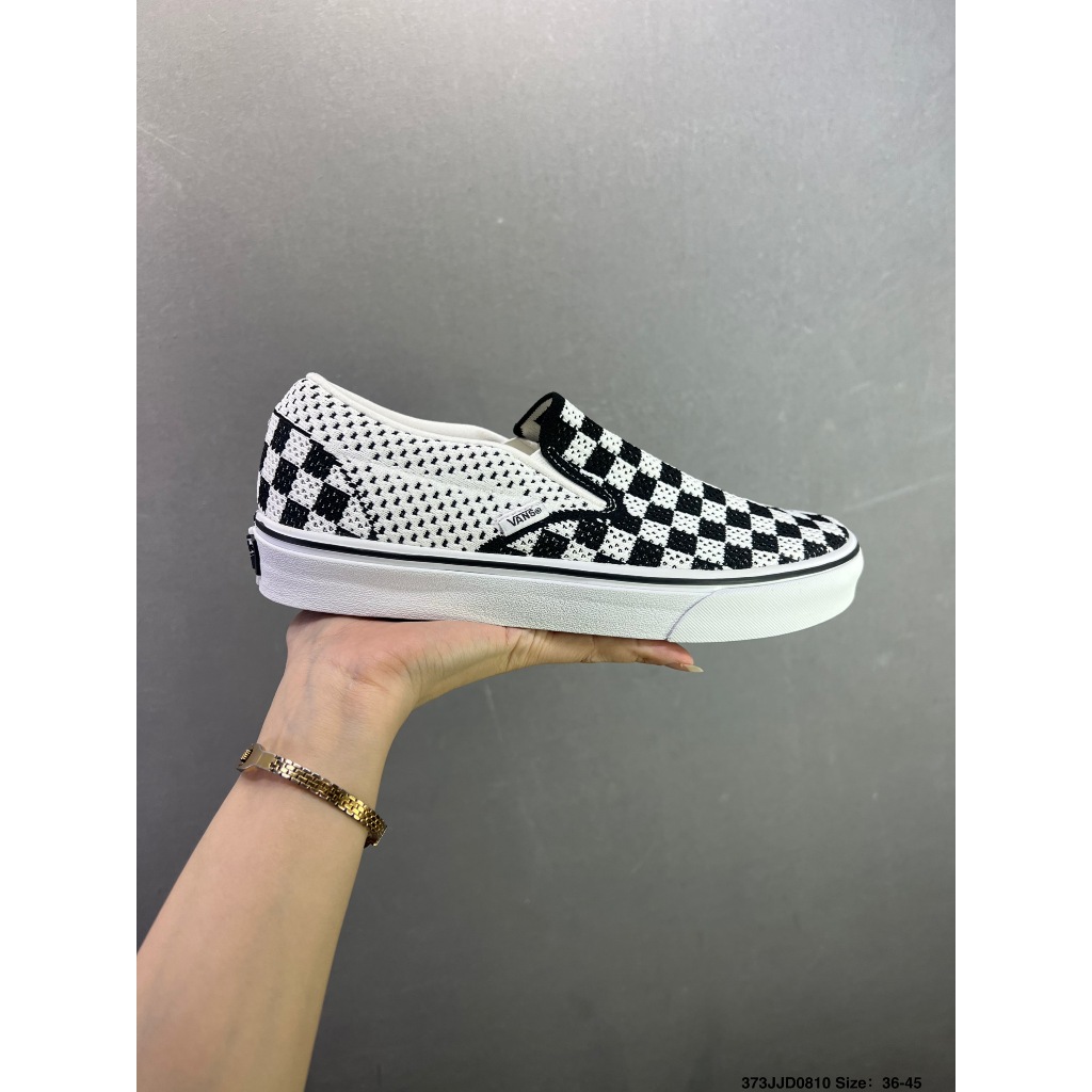 Vans Classics Knu Skool รองเท้าลําลอง