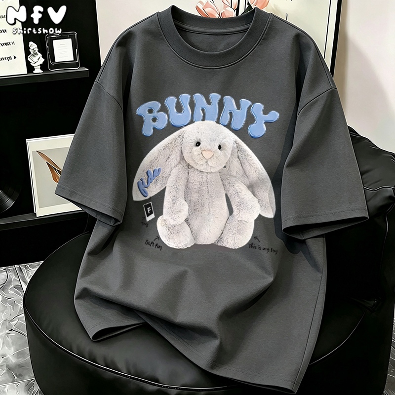 NFV พร้อมส่ง✨ลายพิมพ์กระต่ายตัวเล็ก แขนสั้น คอกลม เสื้อยืด ใส่สบายไม่รัดตัว ผ้าฝ้ายแท้ ใส่สบาย YG351
