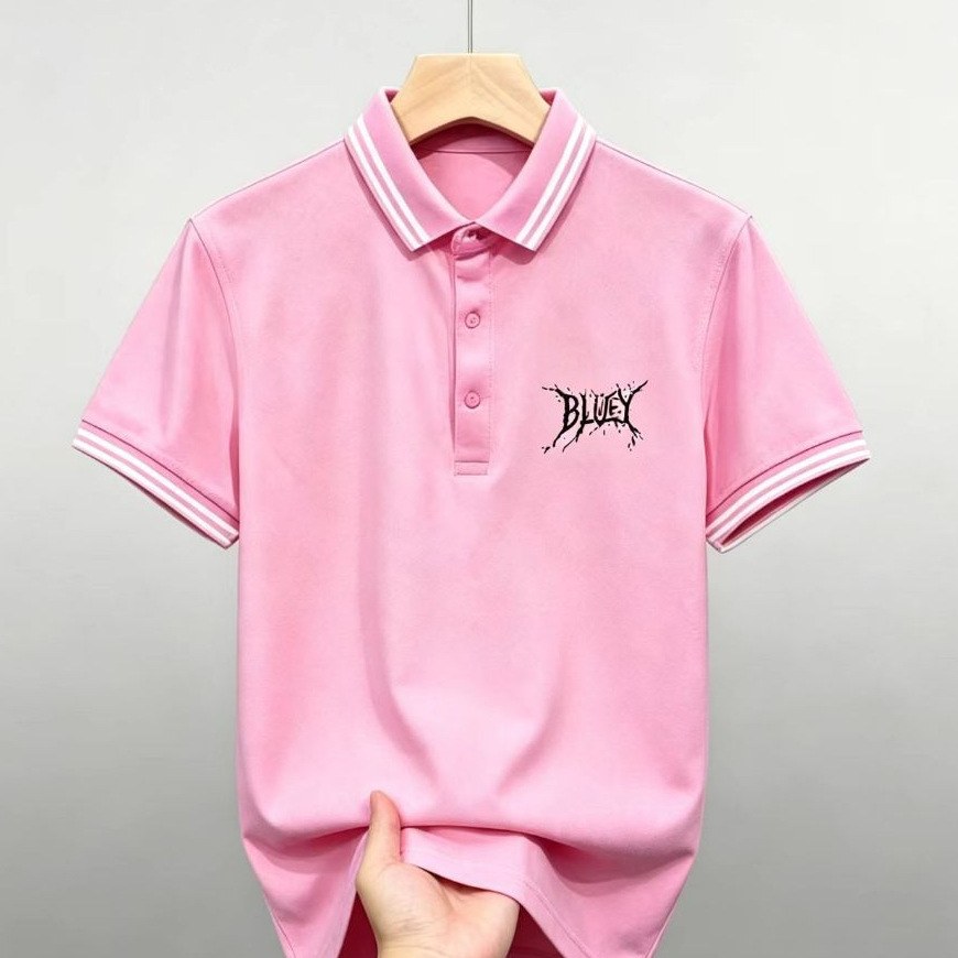 เสื้อโปโลแขนสั้นผู้ชาย ลายพิมพ์ตัวอักษร คอปกแถบสี เสื้อลำลองใส่ได้หลายโอกาส