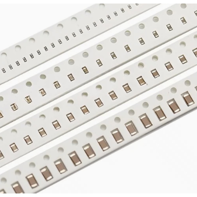 ตัวเก็บประจุแบบแพทช์ 100 ชิ้น (MLCC) 10V ±10% 470nF X7R 0603
