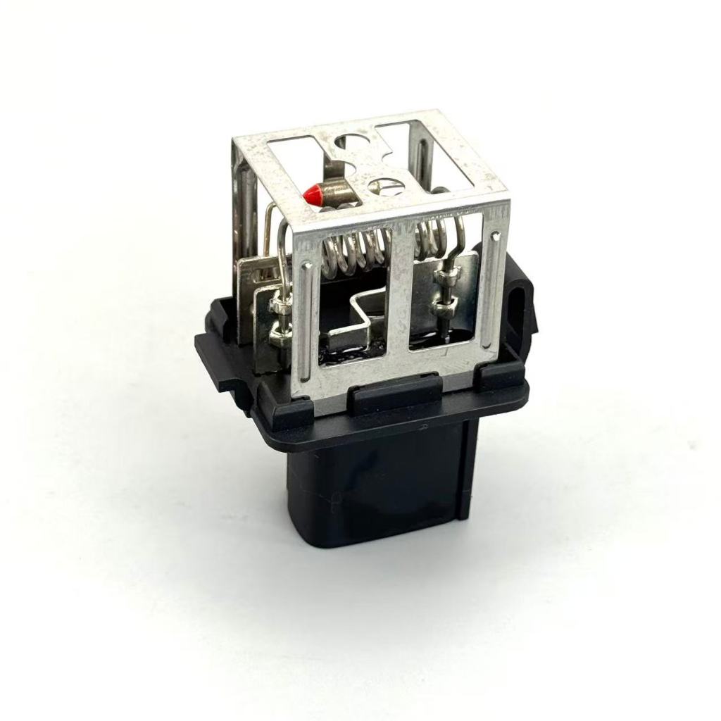 8V518L603AA รถหม้อน้ําพัดลม Blower มอเตอร์ Resistor Fit สําหรับ Ford Fiesta MK8 ECOSPORT 2013-2018 8