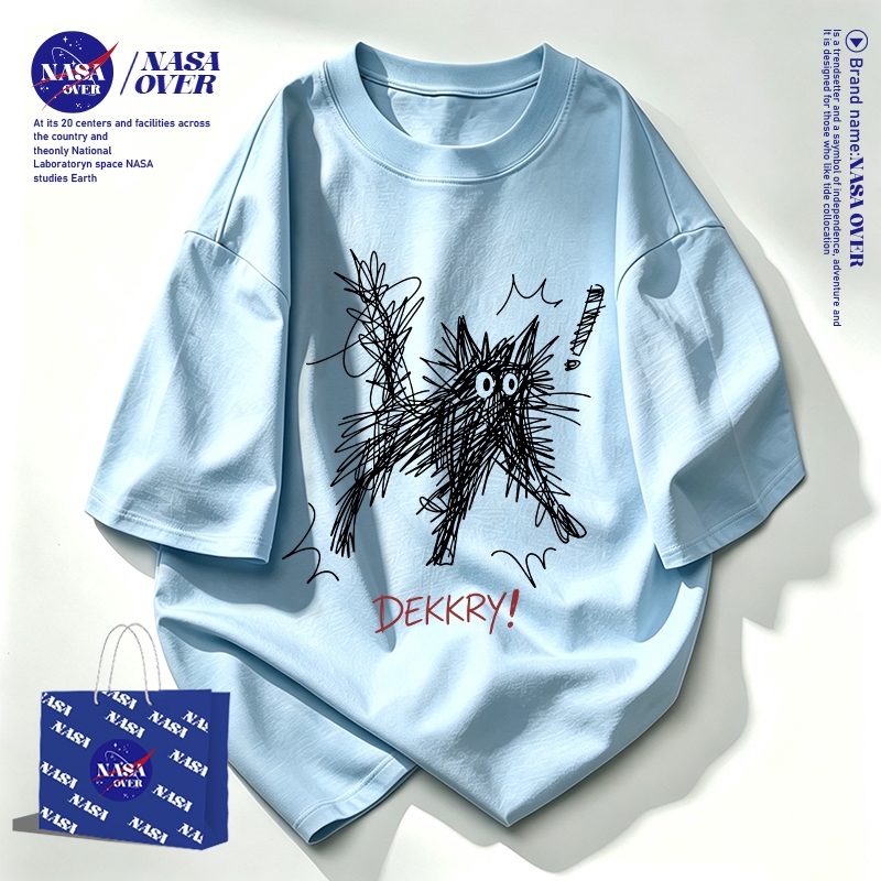 【จัดส่งจากกรุงเทพฯ】 NASA ฤดูร้อน ยูนิเซ็กส์ แขนสั้น กราฟฟิตี้ ลายแมวดำขนฟู ทรงหลวม เทรนด์ คอกลม เสื้อคอตตอน YG640