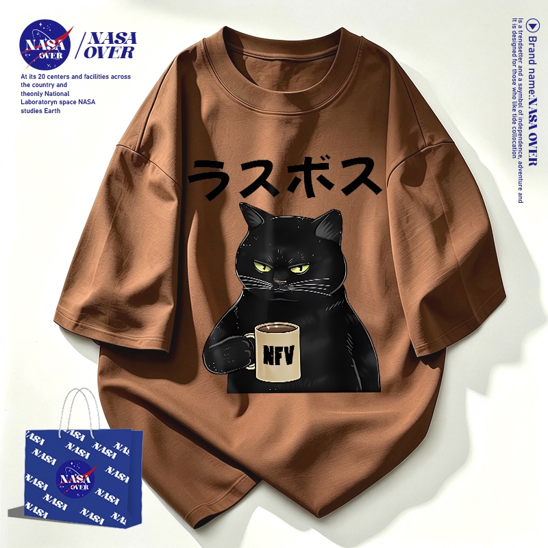 【จัดส่งตลอด 24 ชั่วโมง】🔥NASAชุดหน้าร้อนoversize🙀ใส่ได้ทั้งชายหญิงเสื้อยืดพิมพ์ลายแมวดำสไตล์วินเทจแฟชั่นแมทช์ง่ายtshirtคอกลมเสื้อYG1184