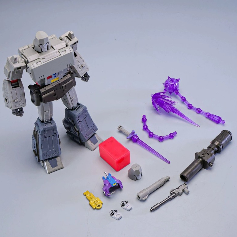 Transformable Robot DH-05 Demon King Tank Wei KO SS86 Old Megatron Childrens Collection Deformation 