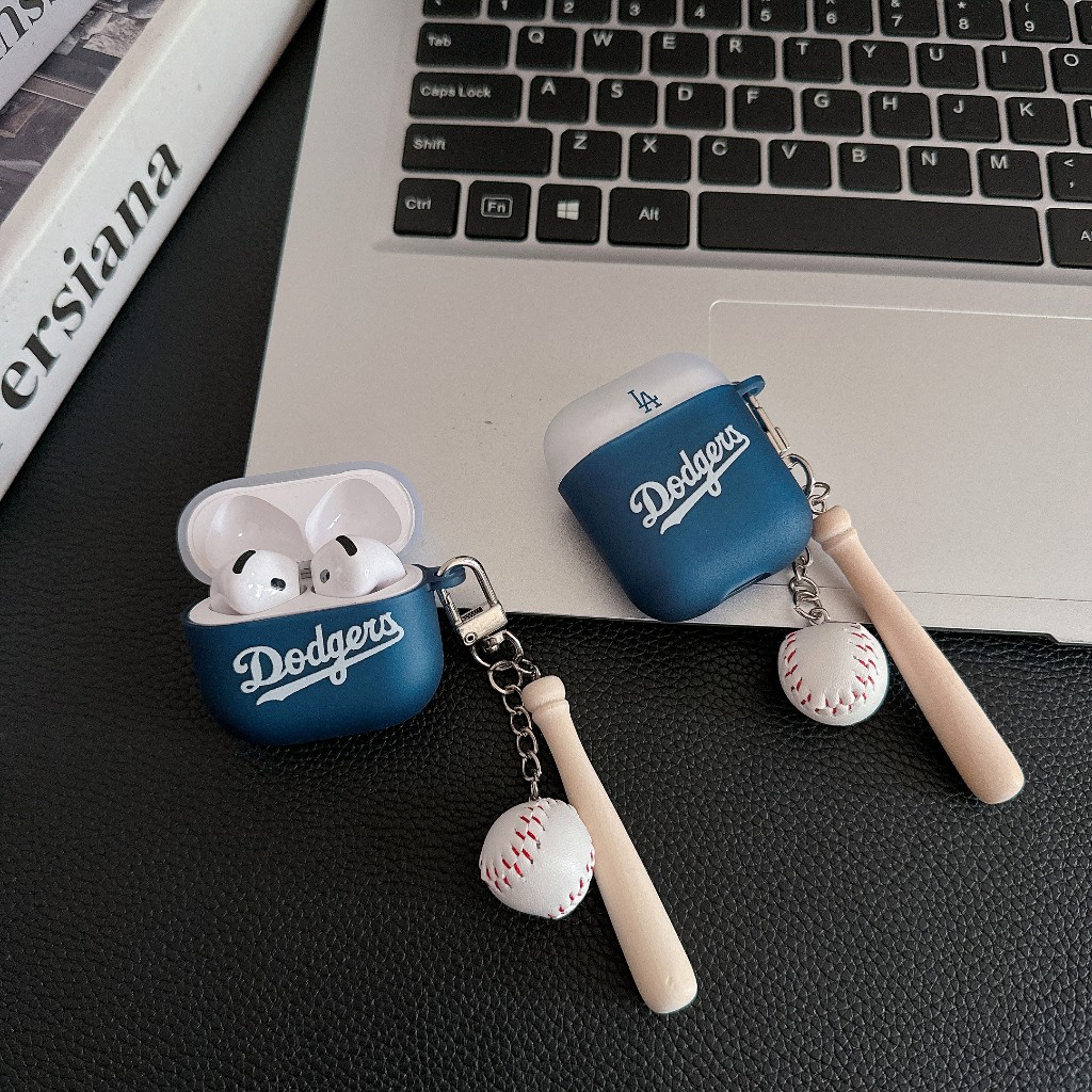 Creative English เบสบอลหมวกสําหรับ AirPods 1/2/3/4 รุ่นหูฟัง AirPods Pro 2/Pro 3 รุ่น Soft Matte กัน