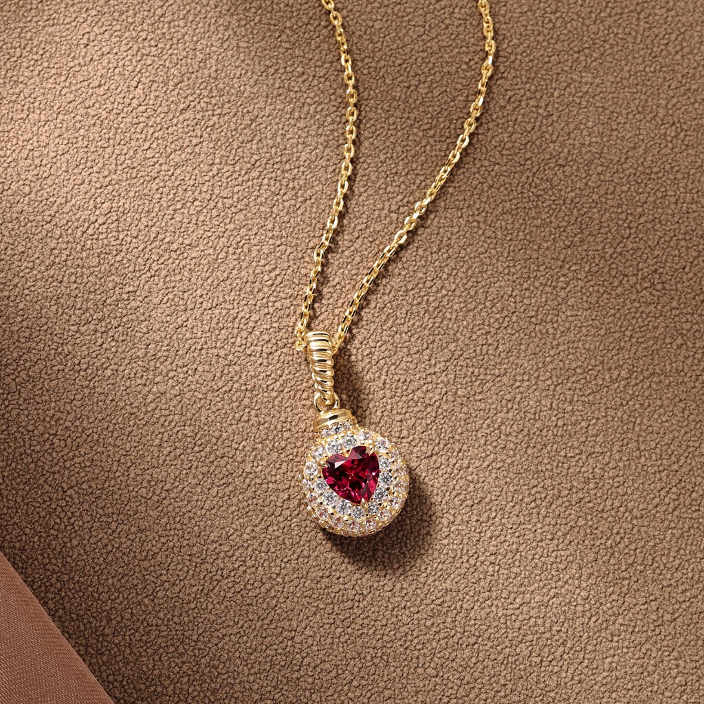 1.41 ct การเพาะปลูก Ruby Love Heart จี้สร้อยคอ s925 ชุบเงิน 18K Gold Clavicle Chain