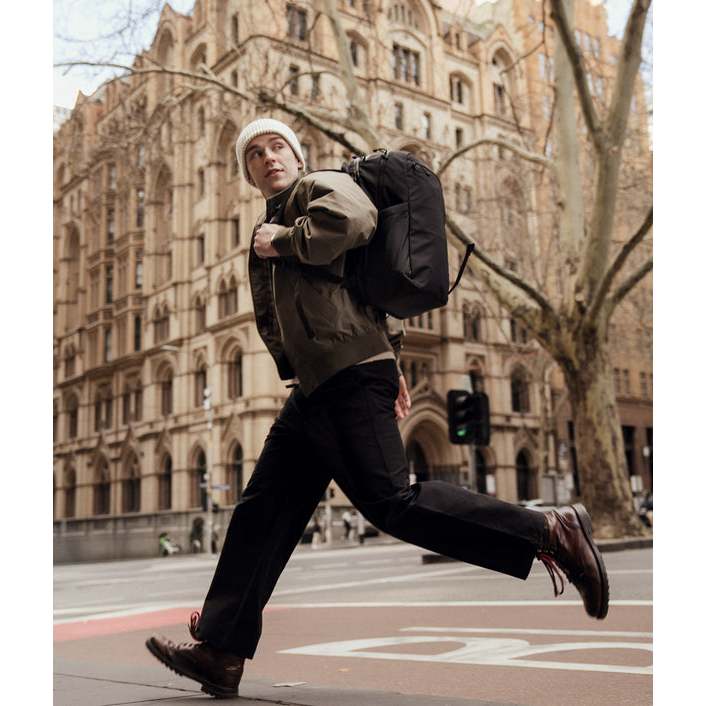 四季ALPAKAEssential Backpack Pro (22L)210D หน้าปัด 22gram Light Face Walletpro