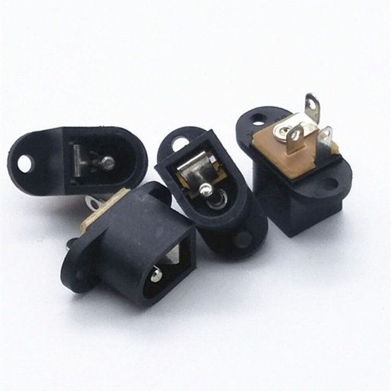 ปลั๊กไฟ DC DC017 5.52.1 มม.DC-017 พร้อมรูสกรูหู 3 พิน DC อินเทอร์เฟซซ็อกเก็ตหญิง
