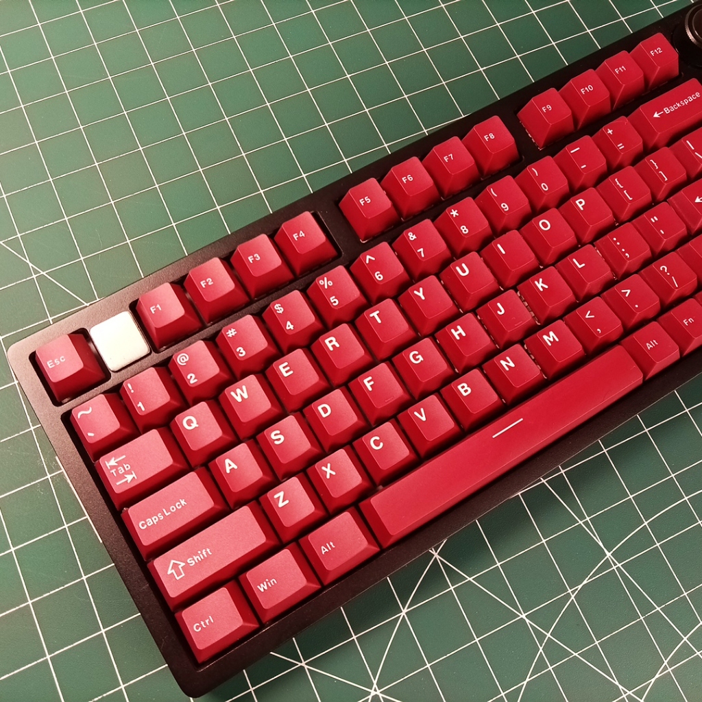 126 คีย์ Dark Red Double Shot PBT Keycaps Cherry Profile Key cap สําหรับคีย์บอร์ดแบบกลไก
