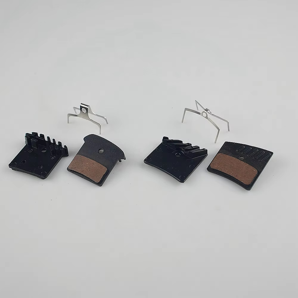 ZRACE M1 X2 / X4 / BR-002 เบรคแผ่นโลหะ,แผ่นเซรามิกทองแดง,ผ้าเบรกระบายความร้อน, ICE-TECH, พร้อม J02A/