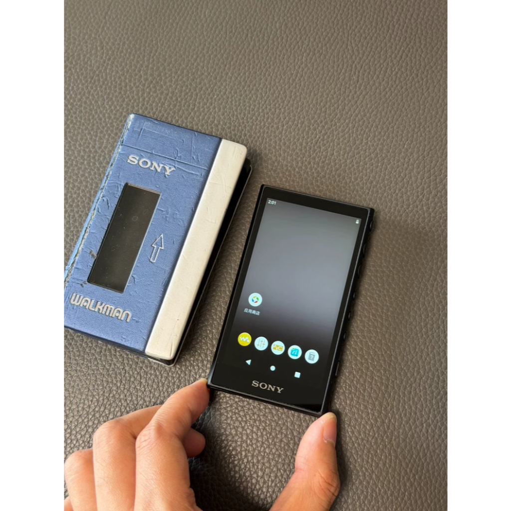 Sony NW-A100TPS เครื่องวอล์คแมนครบรอบ 40 ปี – ใหม่ 99% พร้อมเคสจํากัด DigitalMusicPlayer Sony HiResA