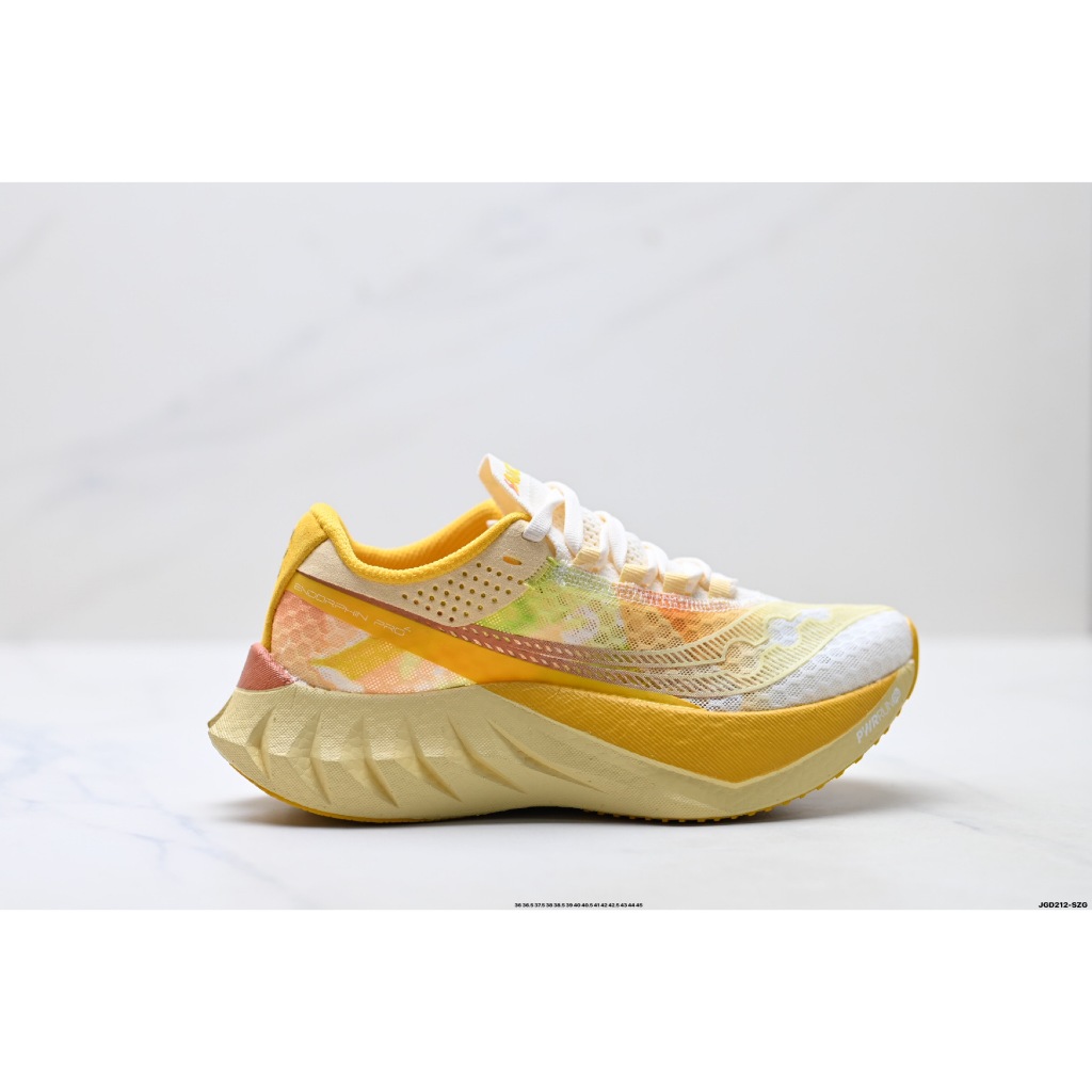รองเท้าวิ่ง SAUCONY ENDORPHIN PRO4