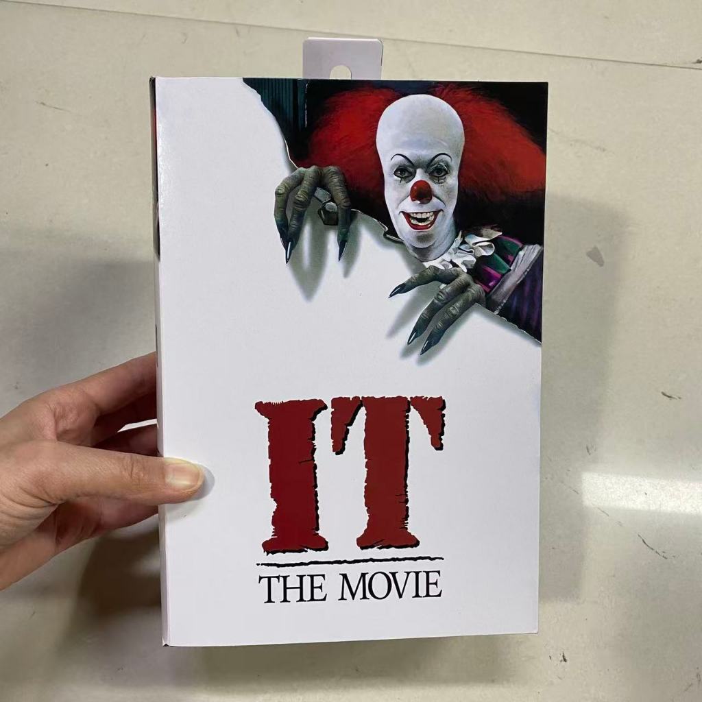 NECA 1990 เวอร์ชันของ Stephen Kings IT the Movie Clown Pennywise Action Figure