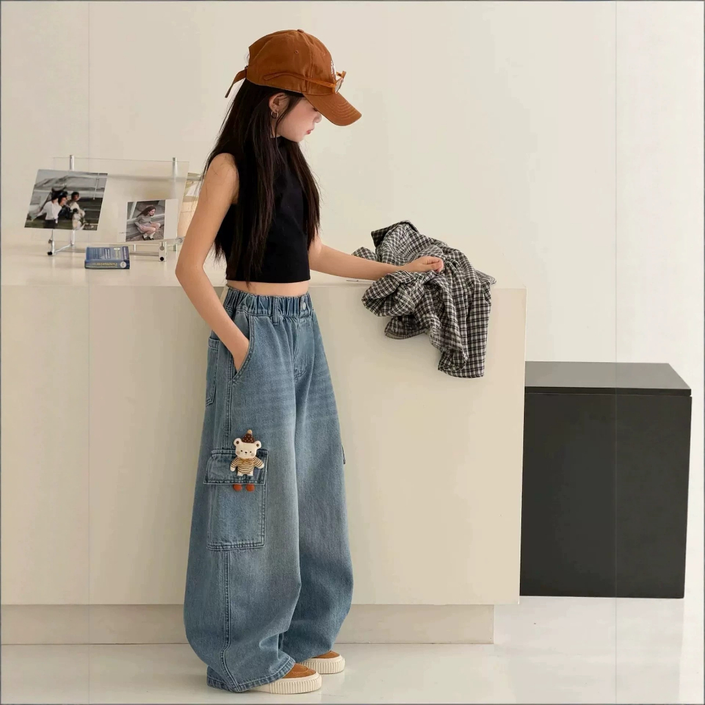 UJOLLYY جينز كارغو بنات بنقش دب — صورة 8