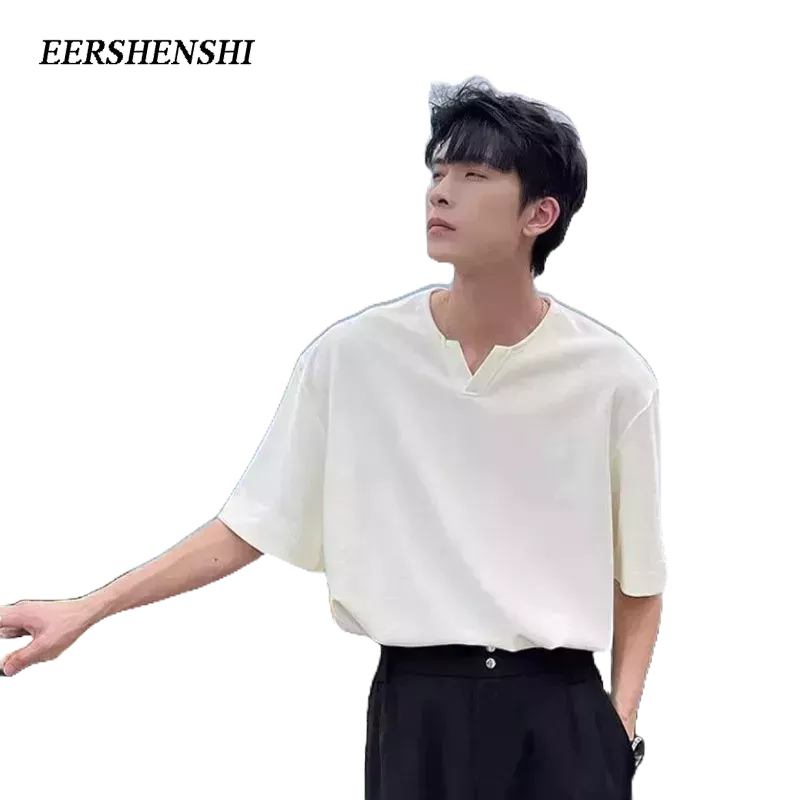 EERSHENSHI เสื้อยืดคอวีแขนสั้นสไตล์เกาหลีผู้ชายสีทึบหลวมระดับไฮเอนด์แนวโน้มที่หลากหลายแฟชั่นลำลองและเรียบง่าย