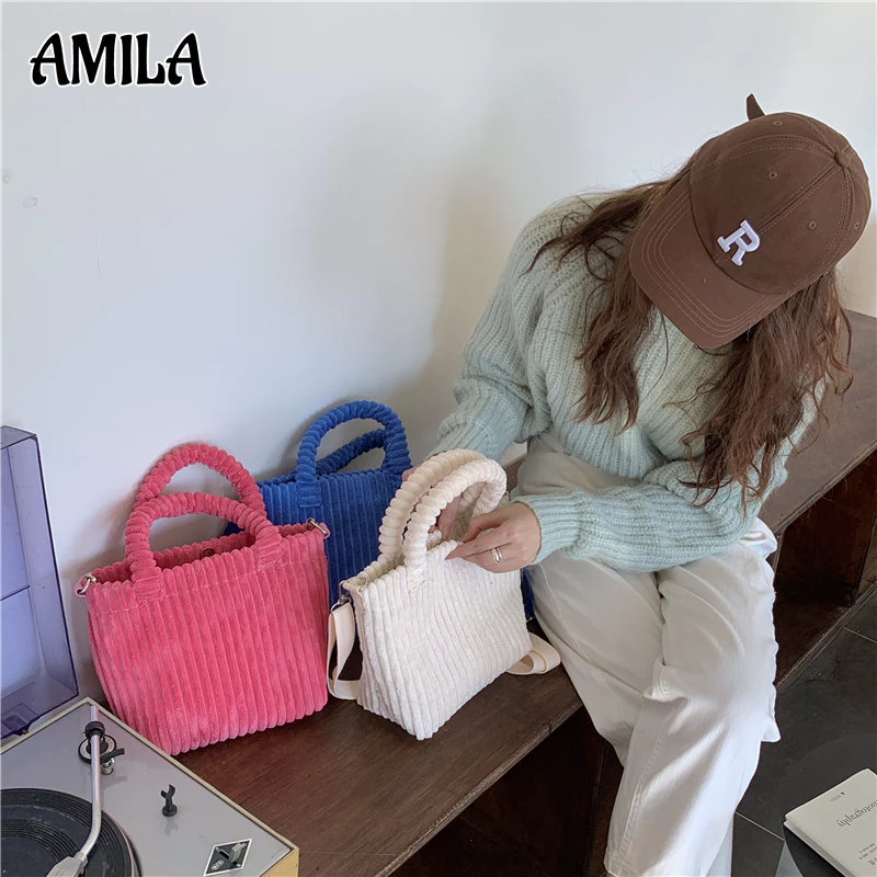 AMILA กระเป๋าผ้าลูกฟูก น่ารัก ฤดูใบไม้ร่วงและฤดูหนาว บุขนนุ่ม สะพายข้าง กระเป๋าแฟชั่น อินเทรนด์ ความจุสูง ลําลอง และอเนกประสงค์