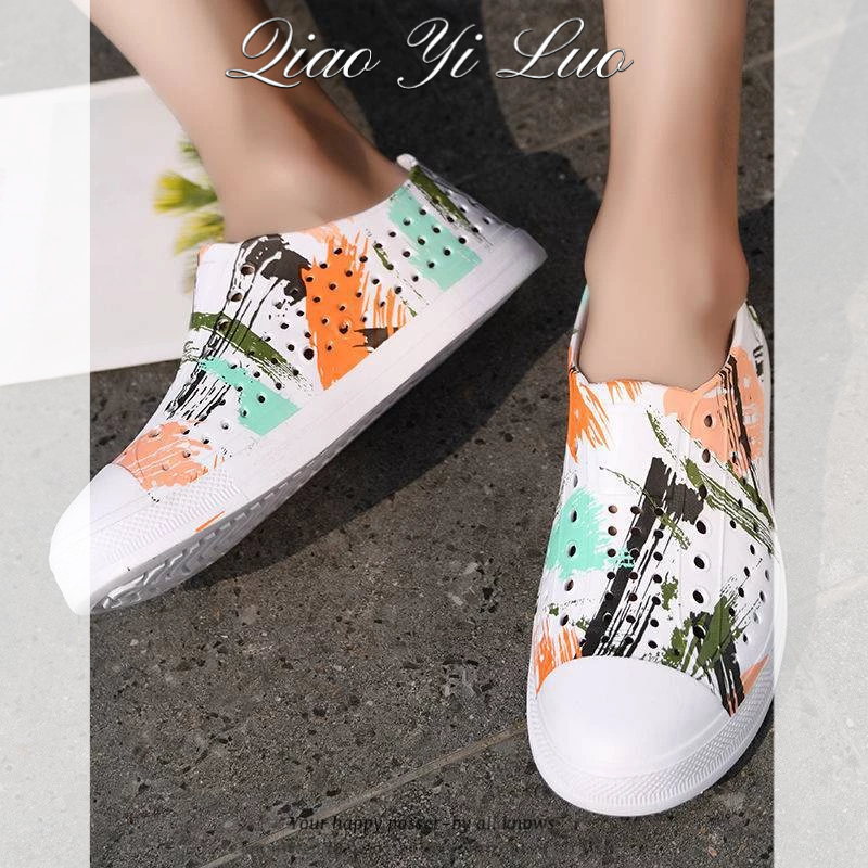 Qiaoyiluo ฤดูร้อนใหม่คู่ Graffiti ผู้ชายและผู้หญิงรองเท้าแตะลมสบายๆ
