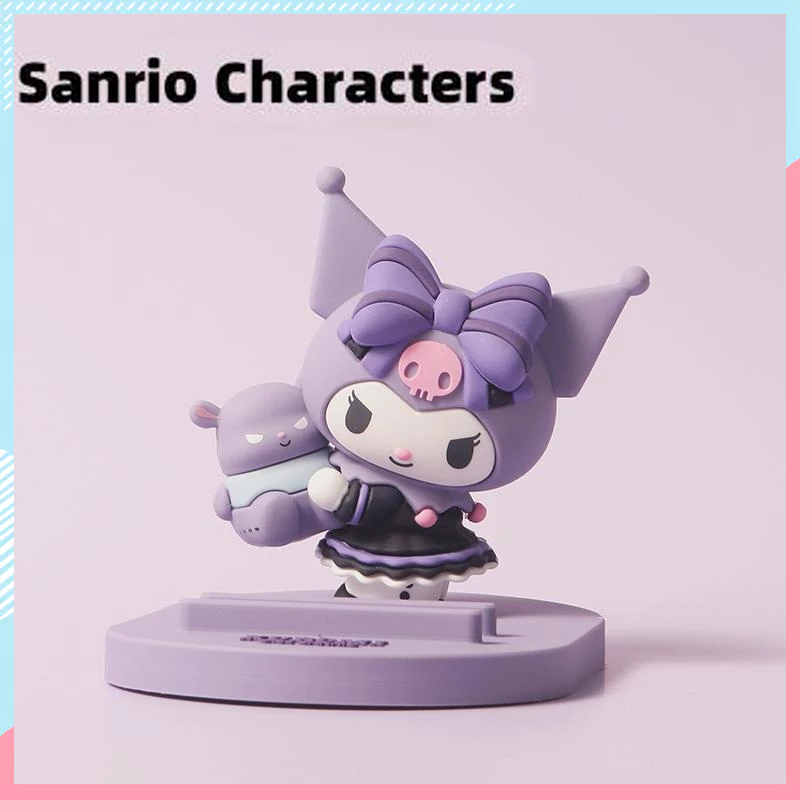 Miniso Sanrio Kuromi ขาตั้งโทรศัพท์ น่ารัก นักเรียน ขาตั้งโทรศัพท์ ตั้งโต๊ะ ตุ๊กตา ตกแต่งโต๊ะ