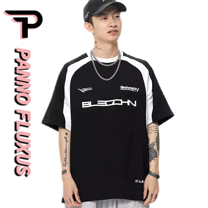 PannoFluxus เสื้อยืดแขนสั้นลําลอง พิมพ์ลายตัวอักษร ทรงหลวม คุณภาพสูง สไตล์อเมริกัน เรโทร แฟชั่นสําหรับผู้ชาย