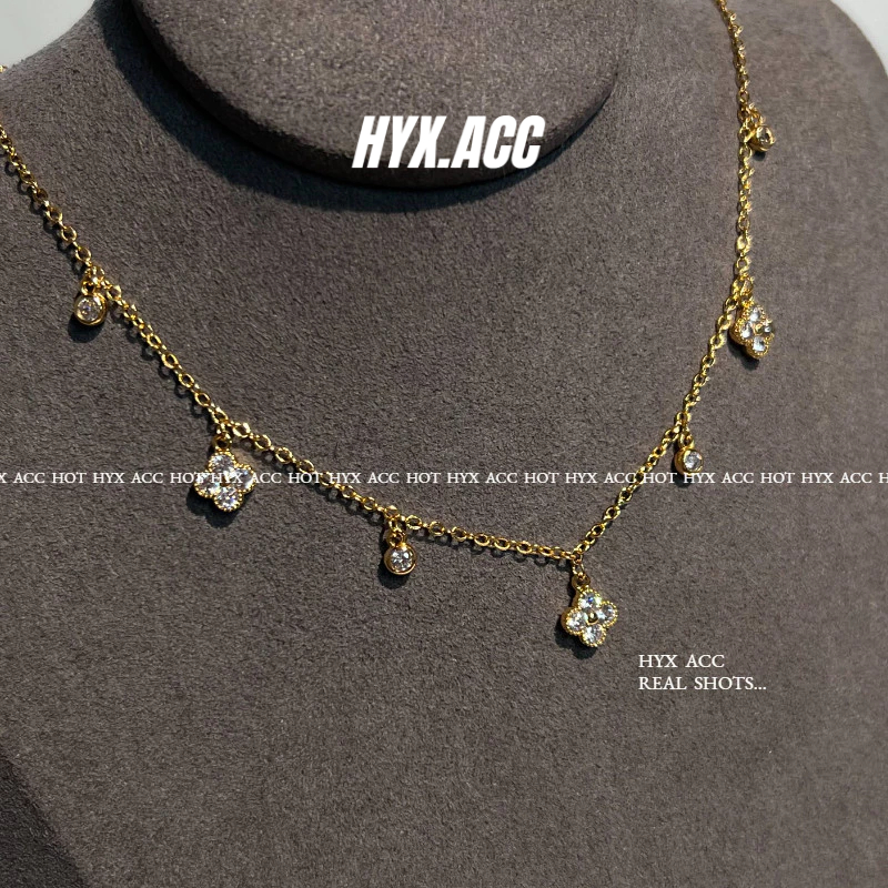 สร้อยคอผู้หญิงคลาสสิก Retro Gold Four-Leaf Clover Zircon สร้อยคอปรับได้