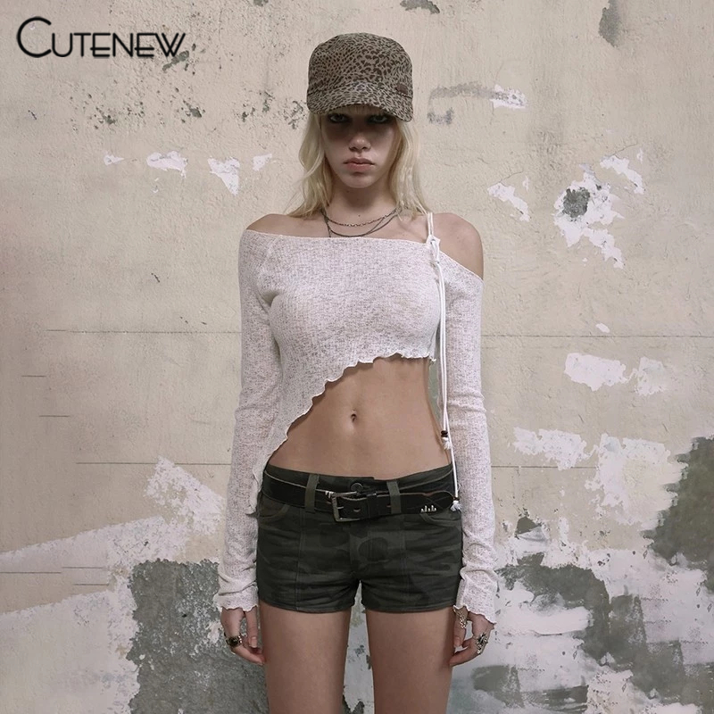 Cutenew เสื้อยืดแขนยาวเปิดไหล่ผู้หญิงไม่สมมาตรตัด Slim Y2K Crop Top