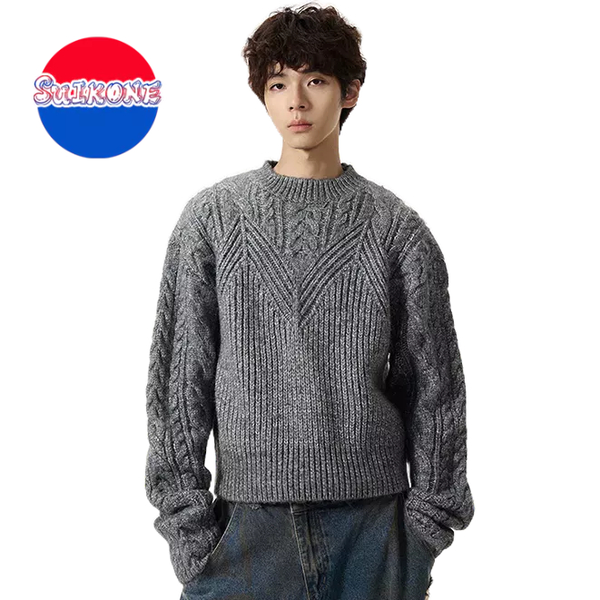 SUIKONE ซุยโคเนะ เสื้อสเวตเตอร์สไตล์ขี้เกียจสั้นย้อนยุคอเมริกันฤดูใบไม้ร่วงผู้ชายและผู้หญิงเสื้อสเวตเตอร์คอกลมระดับไฮเอนด์