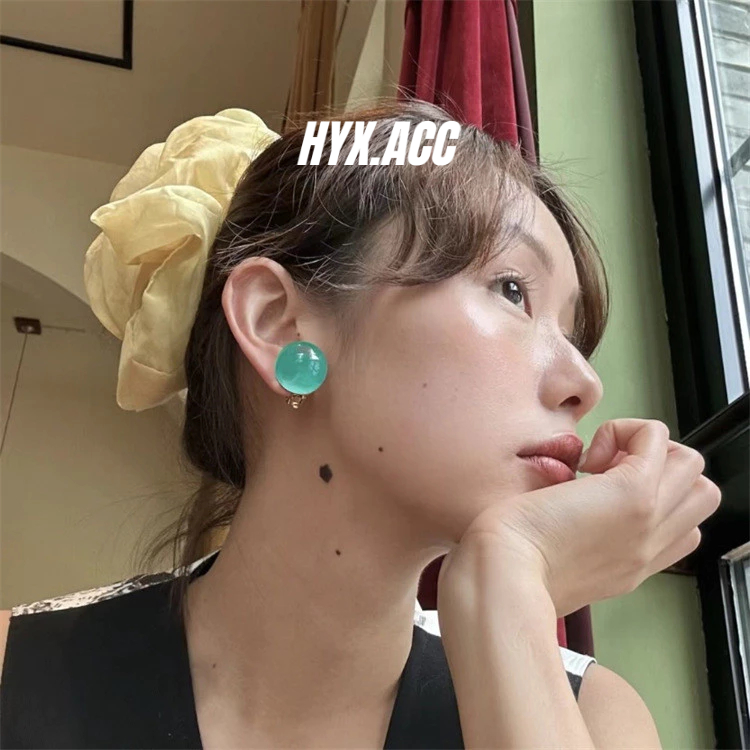 ต่างหูผู้หญิงฤดูร้อนต่างหูทรงกลมสีเขียวสด