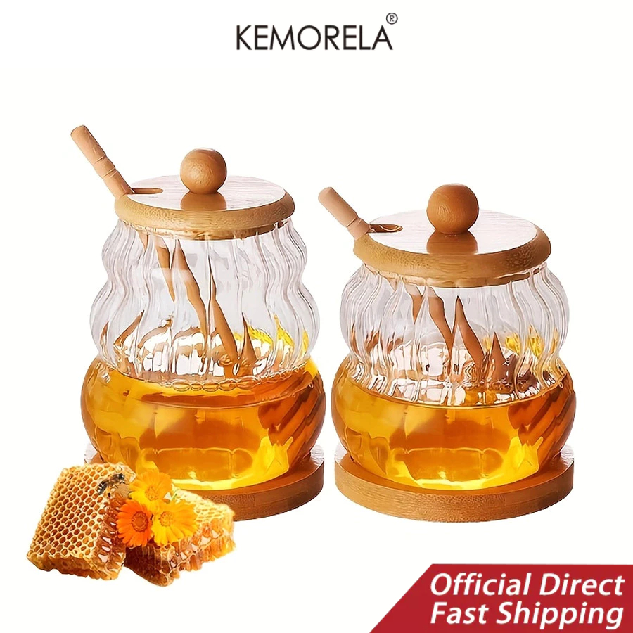 KEMORELA โถน้ําผึ้งแก้วพร้อมกระบวยไม้และถาด-ชุดหม้อน้ําผึ้งแก้วหนาหนาเครื่องจ่ายครัวปากกว้างสําหรับน้ําเชื่อมของขวัญตกแต่งบ้าน (ลายเวฟ)