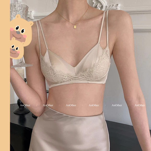 🎀bearbra🎀สเสื้อชั้นในไร้โครง เสื้อในดันทรง ผู้หญิง บราไร้ขอบ อกชิด งานสวยสุดๆจ้า ผ้าไหมเซ็กซี่ซาติน หวาน สง่างาม ลูกไม้ลูกไม้ ขอแนะนำอย่างยิ่ง