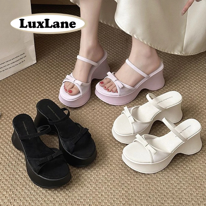 S.LuxLane รองเท้าแตะส้นเตารีดแพลตฟอร์ม 10 ซม.สําหรับผู้หญิงมีโบว์– Chunky Sole Slip-On Mule รองเท้าแตะสําหรับวันหยุดชายหาด & Resort (สีดํา/สีขาว,ขนาด 35-40)