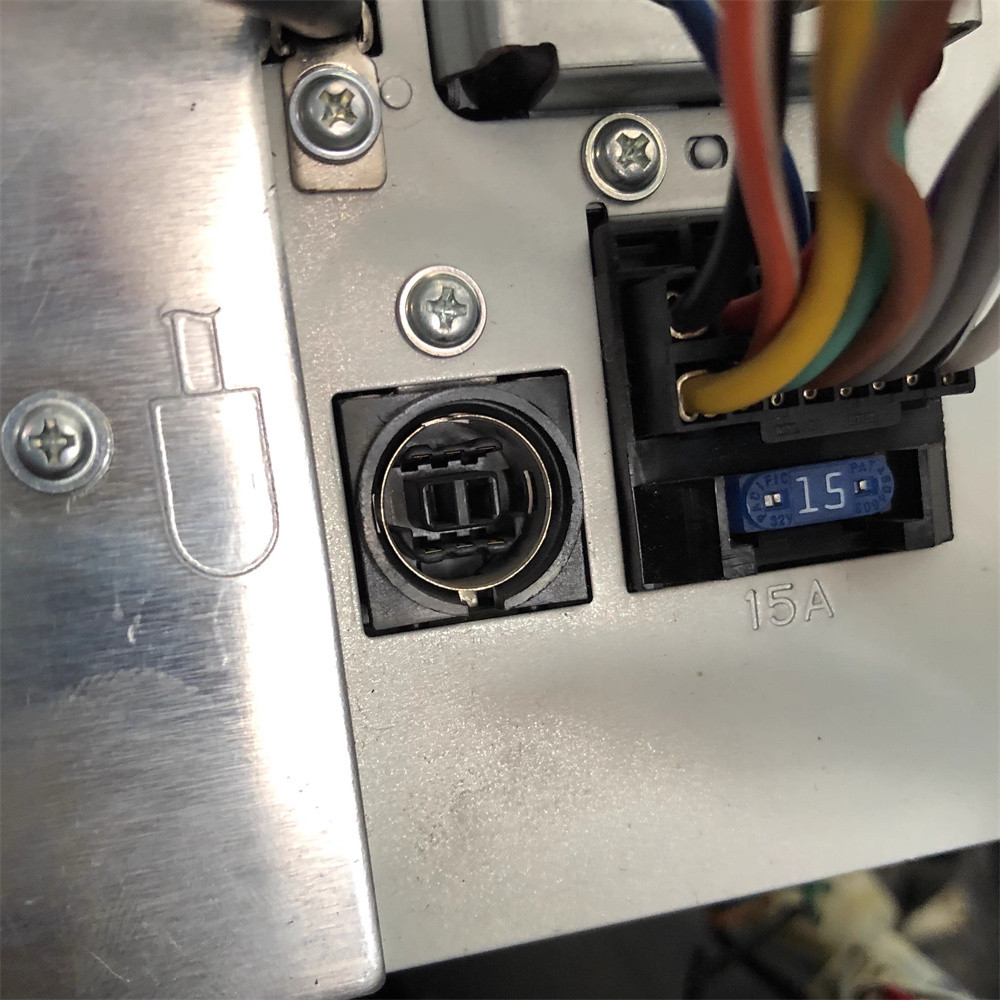 SONY สายAUXสําหรับSony UnilinkวิทยุCDเปลี่ยนพอร์ตอะแดปเตอร์อินพุตเสียงเสริม