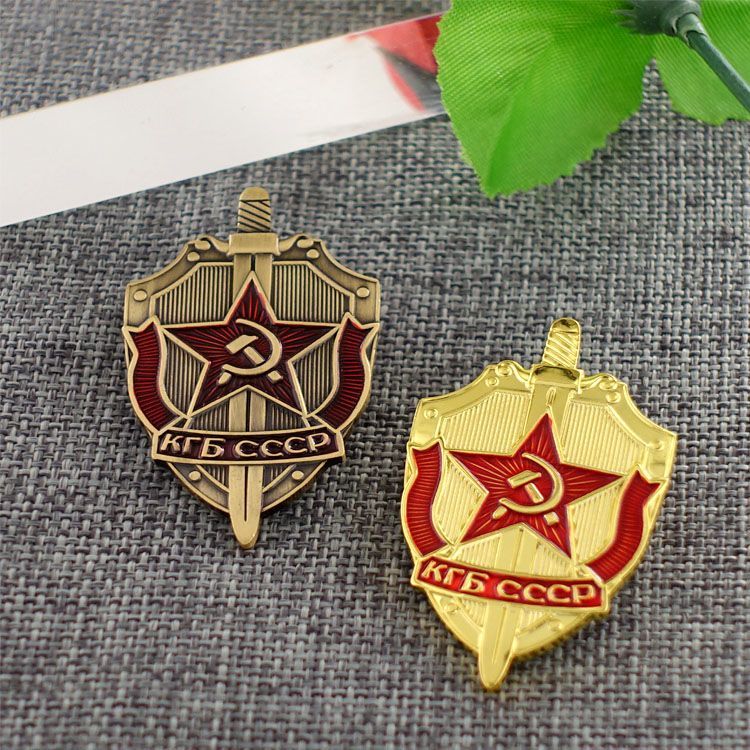 คลังสินค้าพร้อมจําลองรัสเซีย KGB KGB ใบรับรองป้ายเหรียญเหรียญฟิล์มโทรทัศน์ป้ายที่ระลึกป้ายอุปกรณ์ประ
