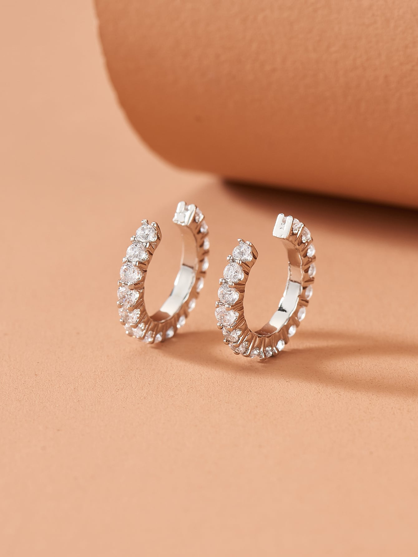 คริสตัลสตั๊ดคลิปบนต่างหูไม่เจาะ Minimalist Vintage Ear Cuffs ราคา ถูกที่สุด ดีลบีเคเค แกลเลอรีภาพที่ 4