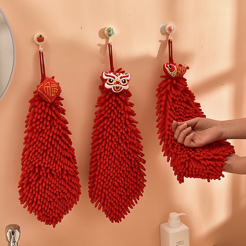 ผ้าขนหนู แบบแขวน ดูดซับน้ําได้ดี ลาย Koi Chenille สีแดง สําหรับห้องครัว ของที่ระลึก ปีใหม่