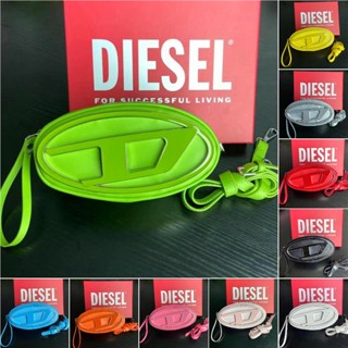 Diesel กระเป๋าสะพายไหล่ ขนาดเล็ก ลายฝูงชน สําหรับผู้หญิง 2023