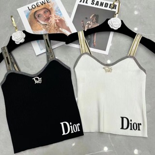 Dior s ใหม่ เสื้อสายเดี่ยวถักนิตติ้ง ผู้หญิง สูทกับด้านหลังที่สวยงาม นมหวาน ด้านบน และด้านบน ความปรารถนาที่บริสุทธิ์ ด้านล่างสั้น