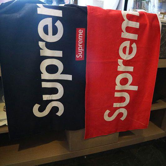Supreme ผ้าขนหนูอาบน้ํา อินเทรนด์ สําหรับผู้ชาย และผู้หญิง ฟิตเนส โยคะ ผ้าขนหนูดูดซับน้ําได้เป็นอย่างดี ล้างหน้า บ้าน ทุกวัน