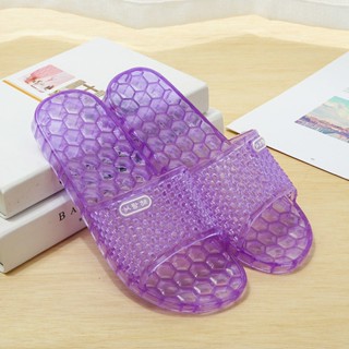 [พร้อมส่ง] _ รองเท้าแตะคริสตัล VC กันลื่น ฉลุลาย เหมาะกับใส่ในบ้าน ห้องน้ํา แฟชั่นฤดูร้อน สําหรับผู้หญิง 2 คู่