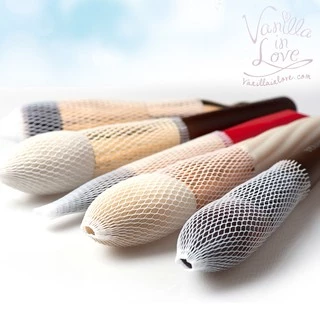 SB18 ตาข่ายเก็บแปรง แพค 12 ชิ้น Vanilla in love ตาข่ายแปรงแต่งหน้า ตาข่ายแปรงแต่งหน้า