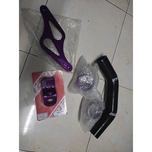 ชุดแต่งห้องเครื่อง1.9  4ชิ้น