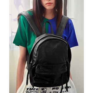 The ReMaker กระเป๋าเป๋ Classic backpack รุ่น Louvre size S                  .