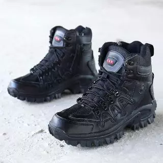 Army SWAT ขนาดบวก 39-46 ผู้ชายรองเท้าเดินป่ากลางแจ้งฤดูหนาว Hunter Military Tactical Boots