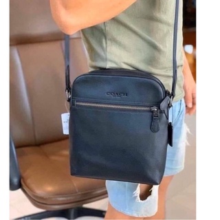 (ผ่อน0%) กระเป๋า สะพายข้างชาย🌿Coach🌿HOUSTON FLIGHT BAG F68014 หนังแท้ สีดำ