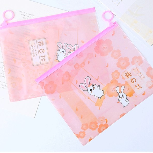 กระเป๋าใส่ของอเนกประสงค์ หนัง PVC ลายกระต่ายสุดคิ้วท์ น่ารักมาก กันน้ำได้ (E-005) - รูปที่ 3