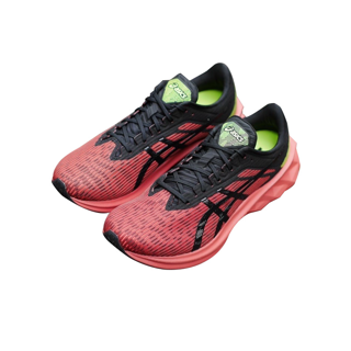 Best Sellers! รองเท้าวิ่ง Asics รุ่น Novablast เเละ Novablast SPS สีพิเศษ