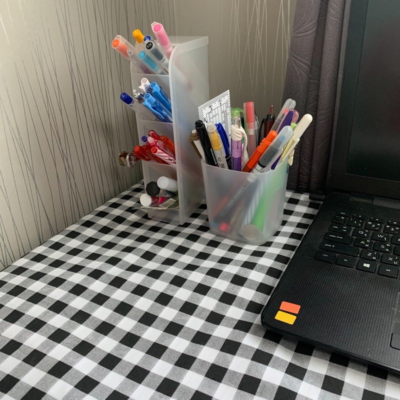 พร้อมส่ง ผ้าลายตารางพร็อพถ่ายรูปเมตรตัดแบ่งขายสำหรับปูปิคนิก ชายหาด ปูโต๊ะ