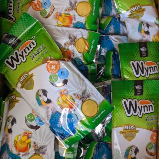 อาหารลูกป้อน อาหารนกป้อน ยี่ห้อ วินน์ Wynn 250 กรัม