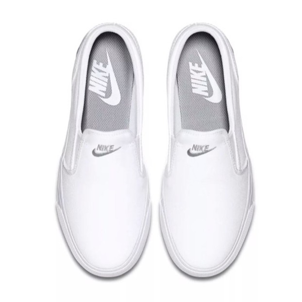 Nike Toki Slip on