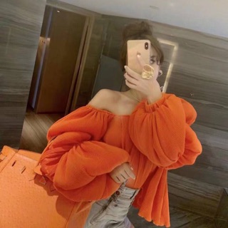 เสื้ออัดพลีต ทรงสวยสีสันสวยงาม